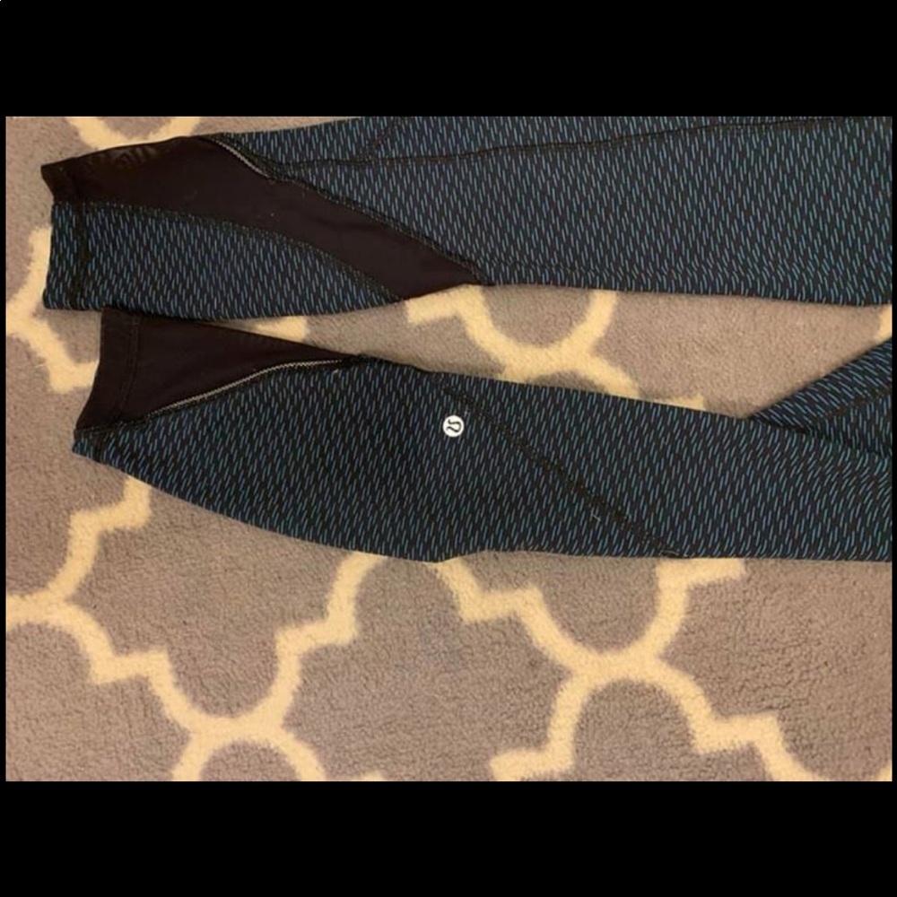 Lululemon size 6 full length mesh legging